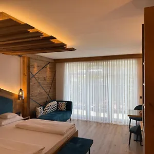 4* Hotel Am Schloßberg