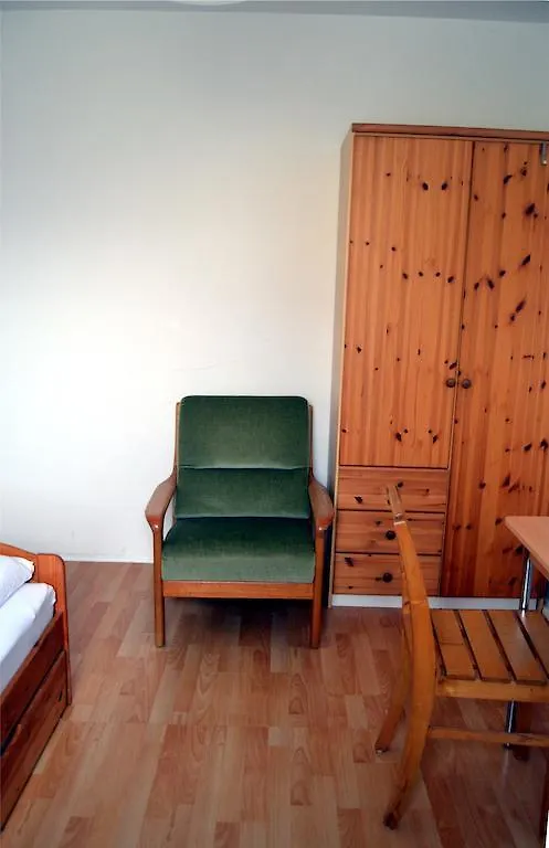 Gastehaus Sebastian Guest House Erding